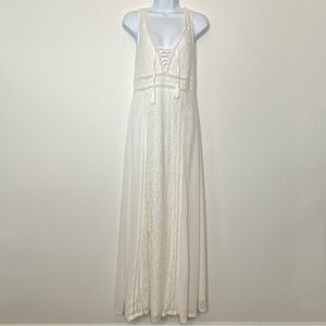 chinese dress ladies Reina Tiered Mesh Floral Maxi Dress – VICI main image 0
